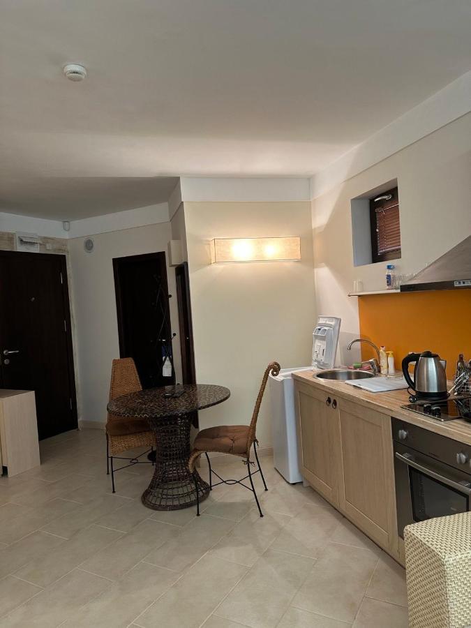 Апарт отель Oazis Vip Club Солнечный берег Экстерьер фото